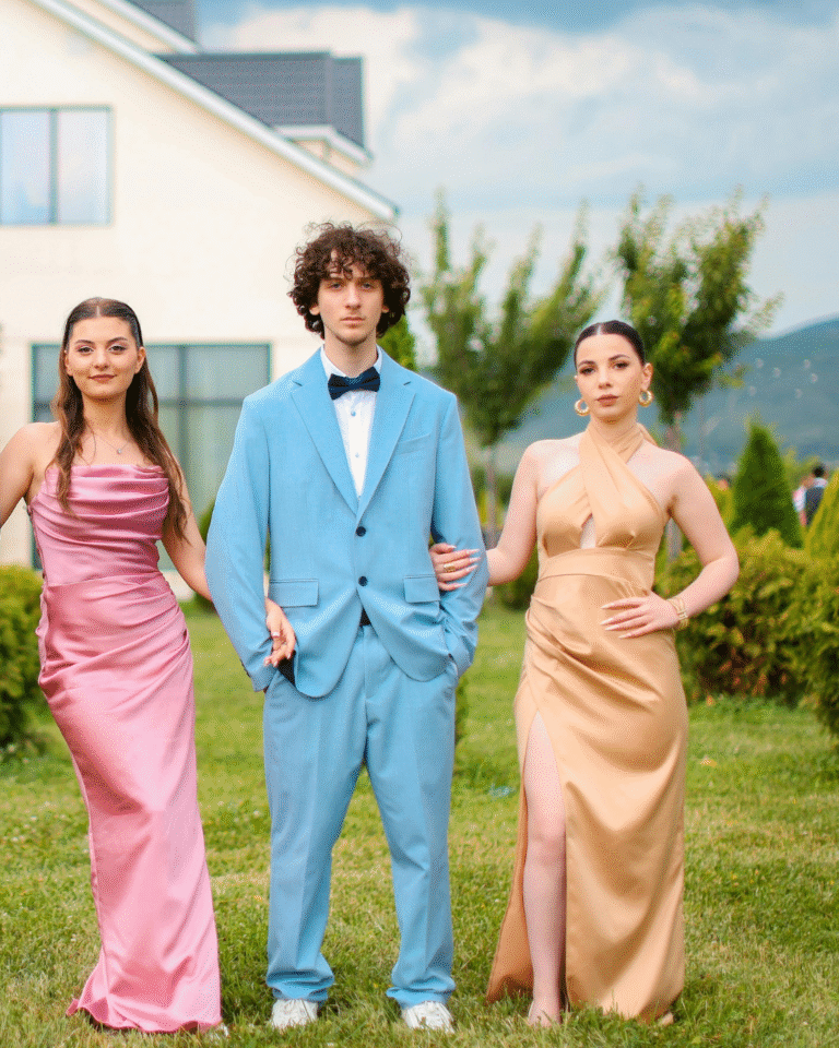 Prom Poses